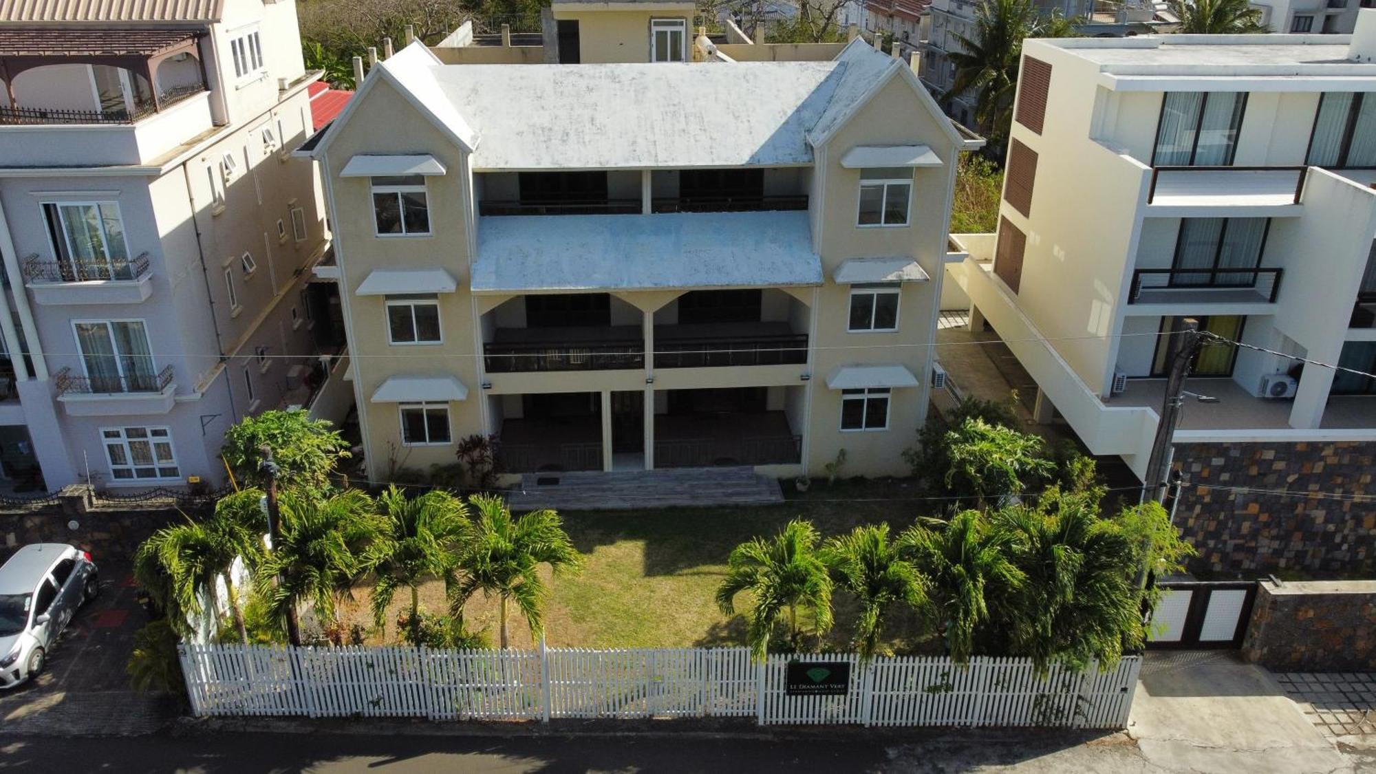 Le Diamant Vert Apartments @ Mont Choisy Экстерьер фото