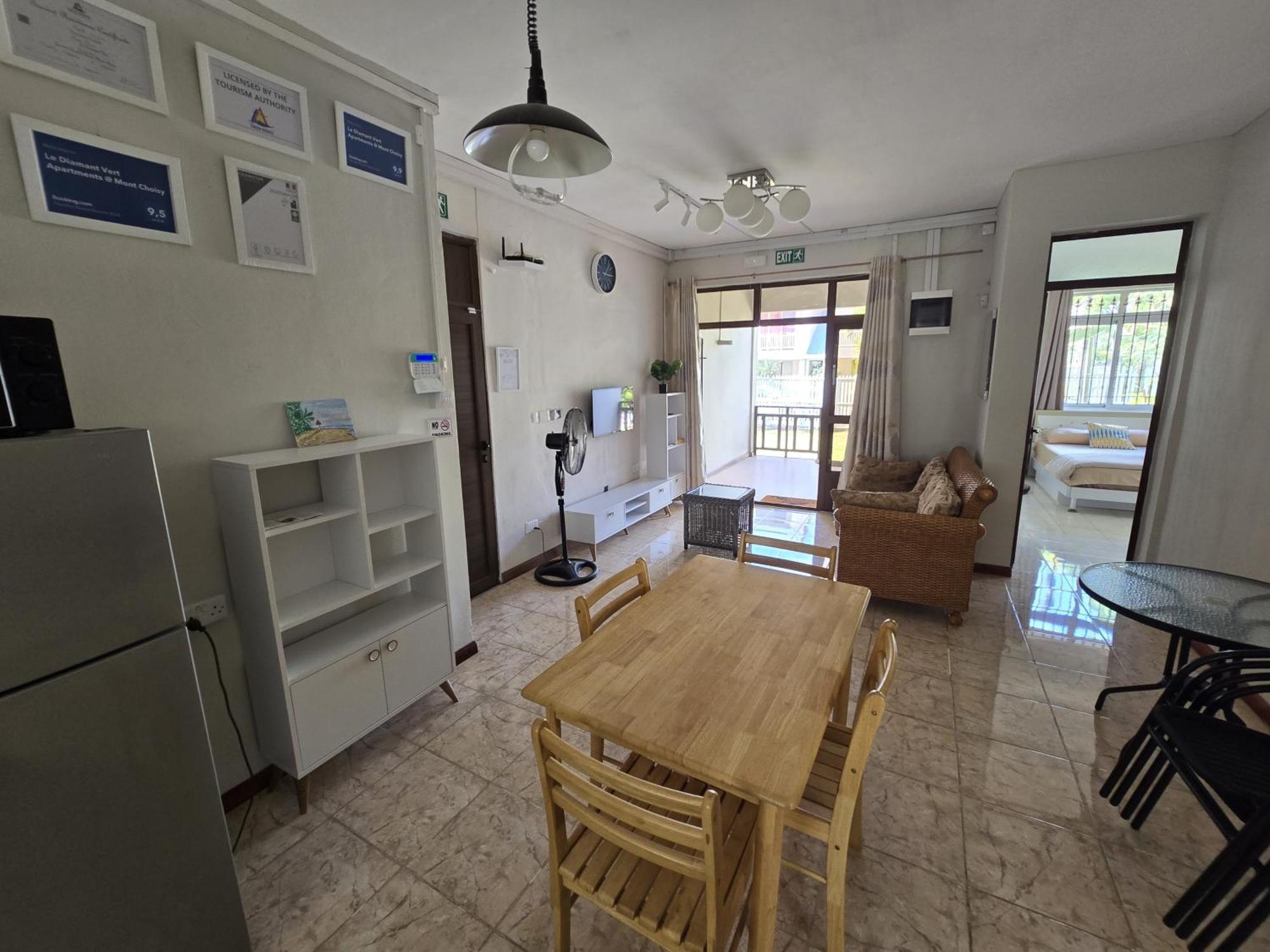 Le Diamant Vert Apartments @ Mont Choisy Экстерьер фото